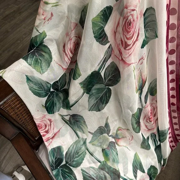 Dolce and Gabbana Floral Scarf - Picture 4 of 8